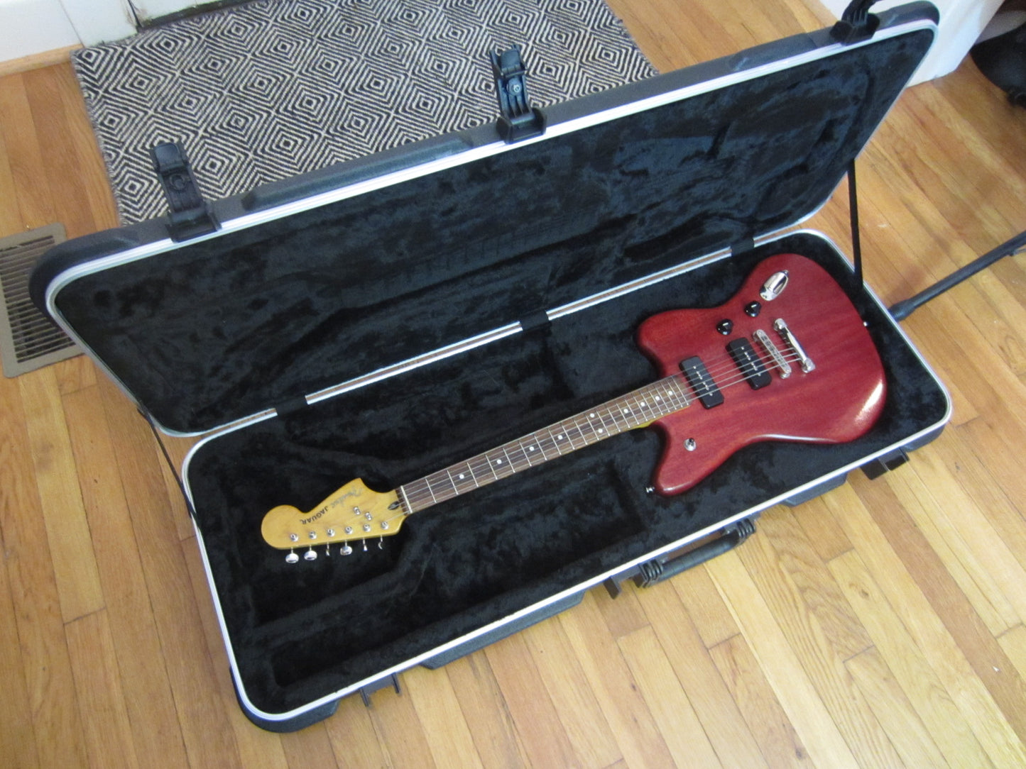 Lil' Huddy's Guitar Shop - Lil' Huddy's Guitar Shop