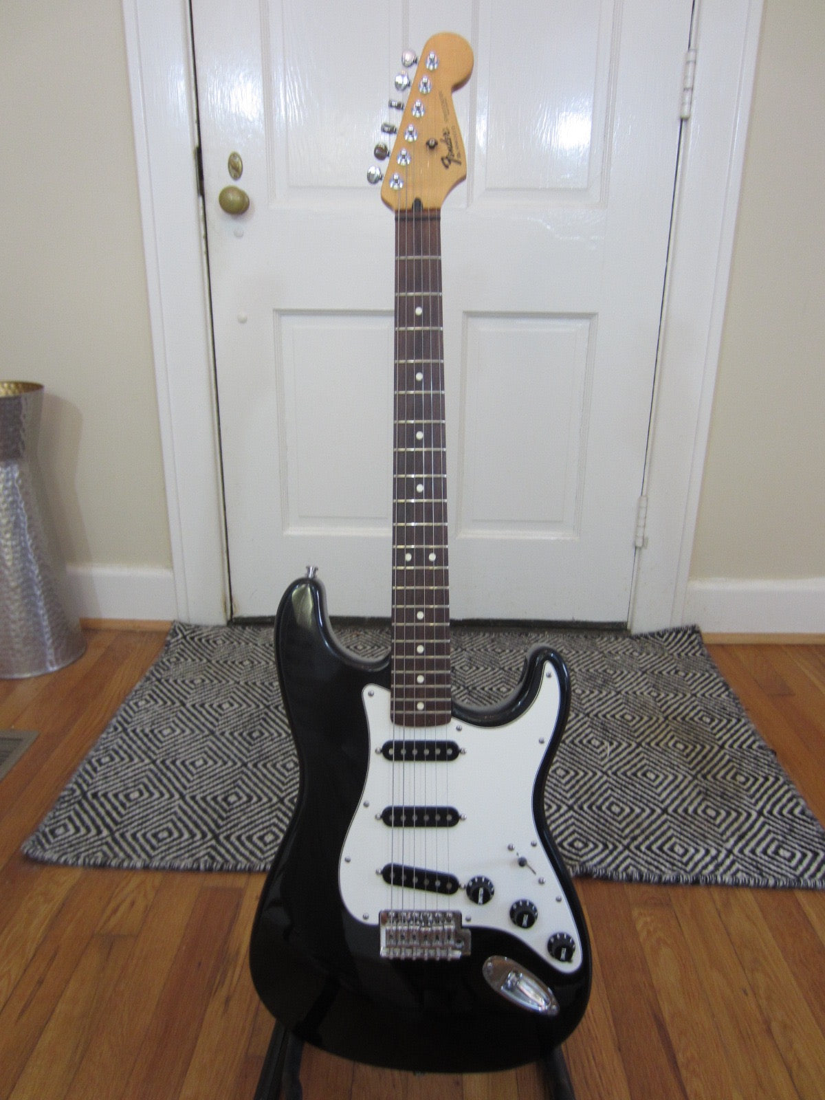 Lil' Huddy's Guitar Shop - Lil' Huddy's Guitar Shop