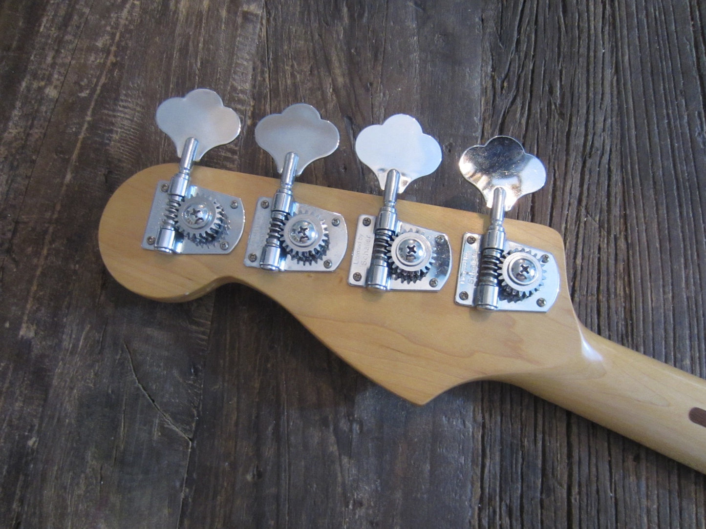 Lil' Huddy's Guitar Shop - Lil' Huddy's Guitar Shop