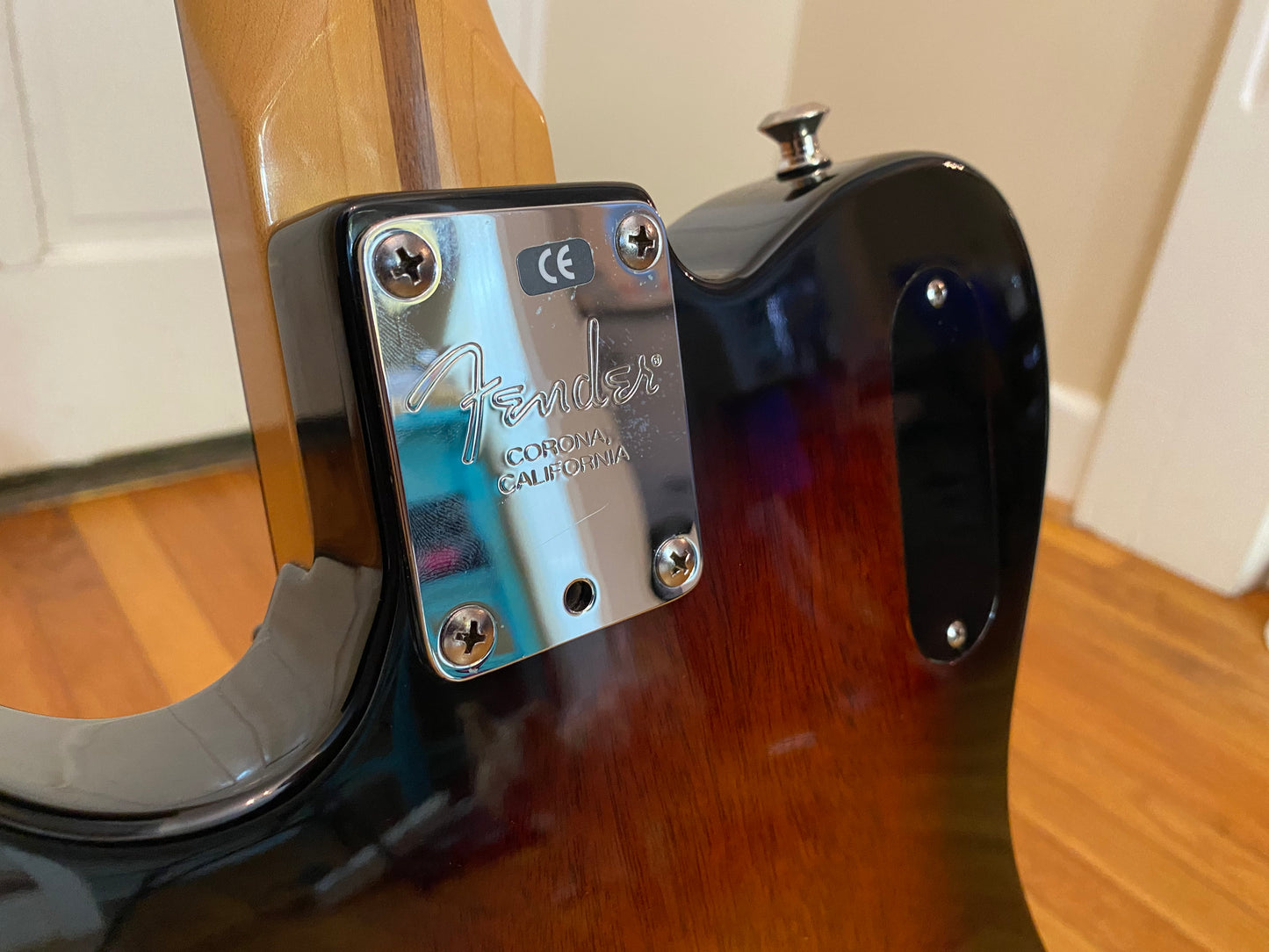 1998 Fender Tele-Sonic | 2-Tone Sunburst, DeArmond 2K Dynasonic Pickups, 24.75" Scale
