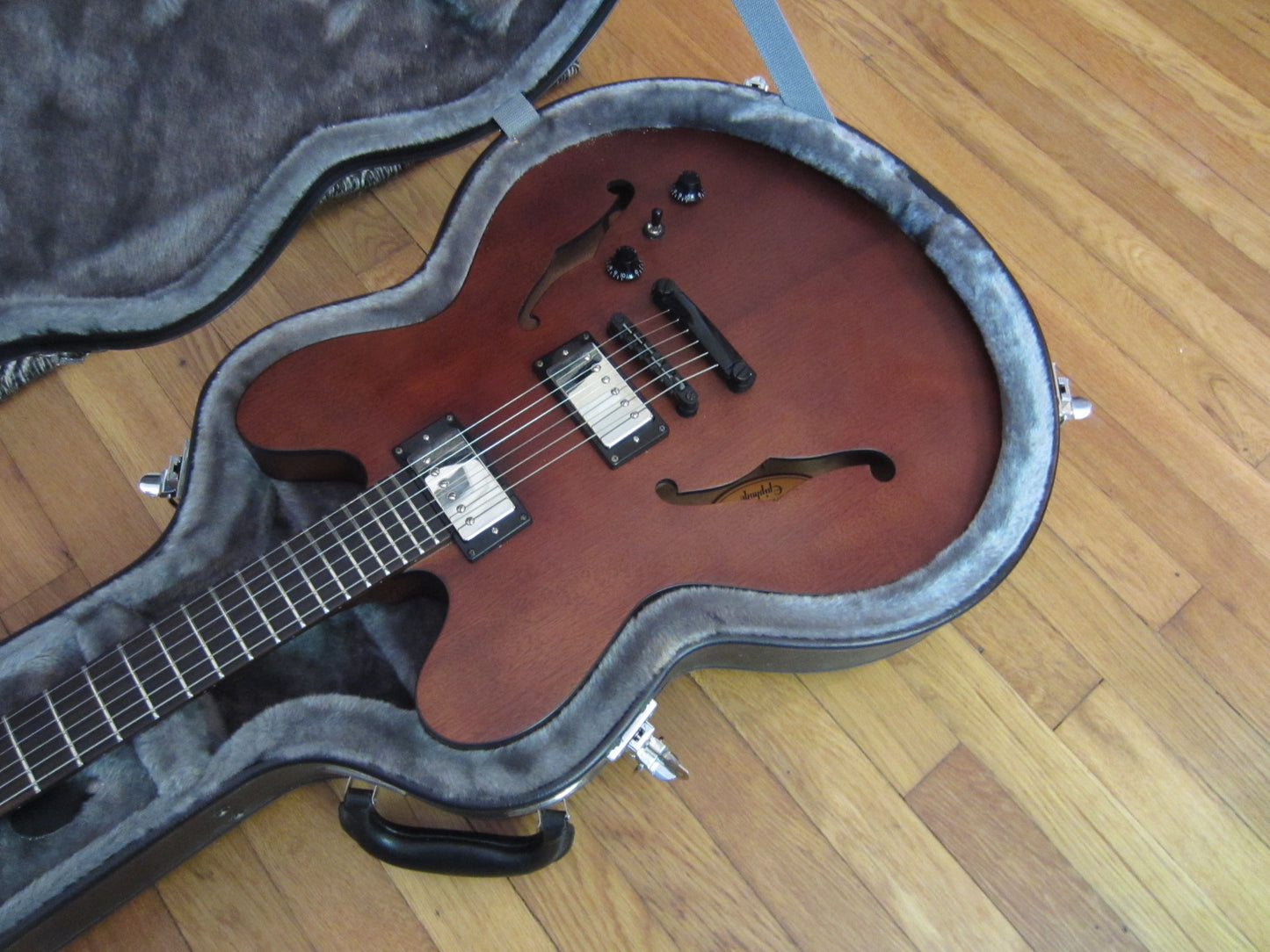 Lil' Huddy's Guitar Shop - Lil' Huddy's Guitar Shop