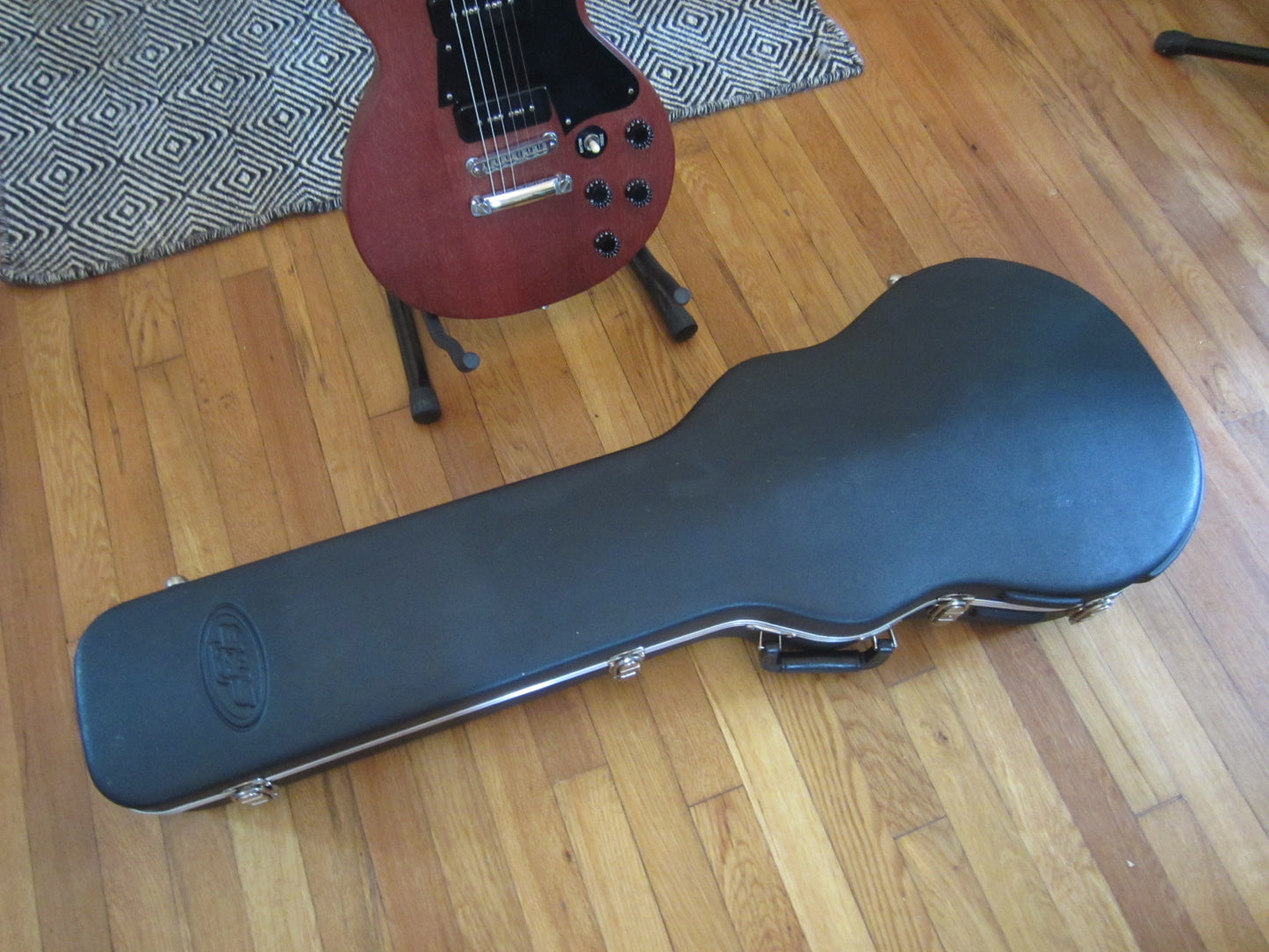 Lil' Huddy's Guitar Shop - Lil' Huddy's Guitar Shop