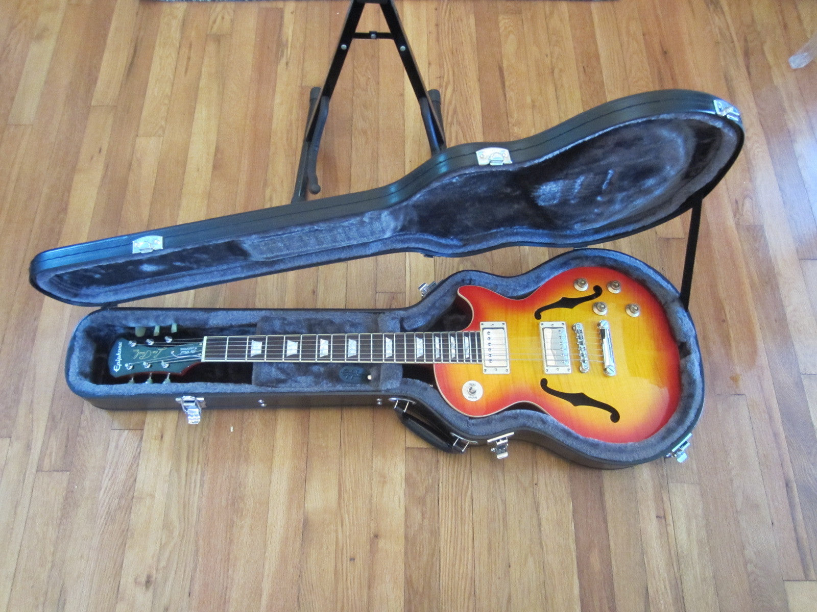 Lil' Huddy's Guitar Shop - Lil' Huddy's Guitar Shop
