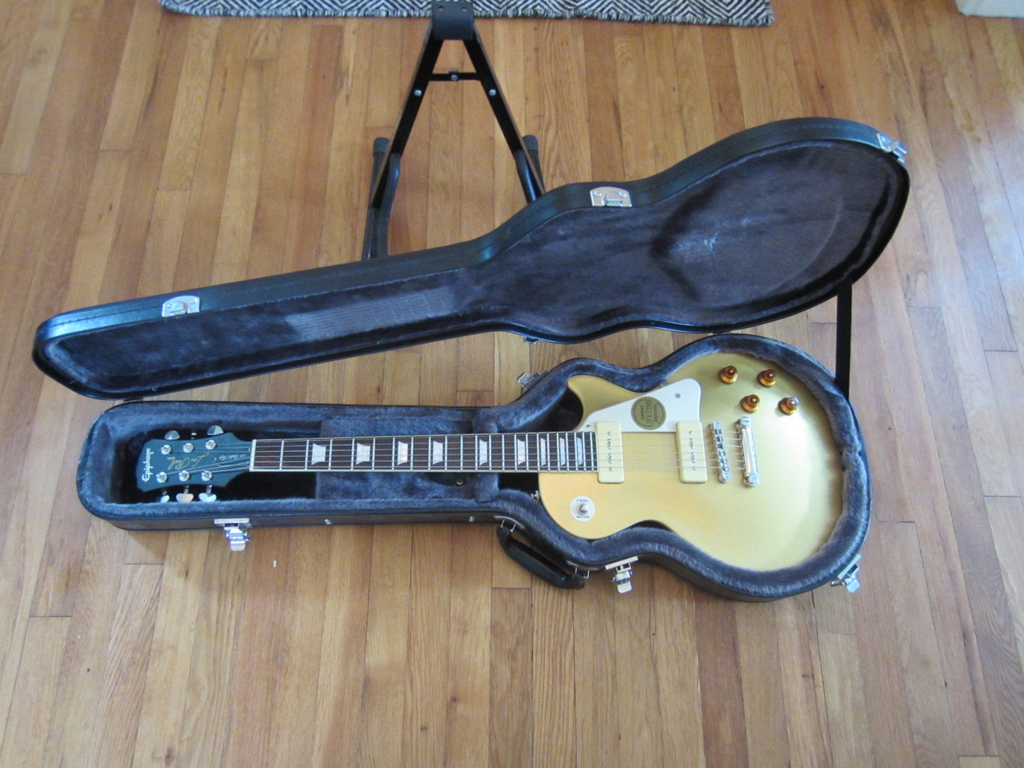 Lil' Huddy's Guitar Shop - Lil' Huddy's Guitar Shop
