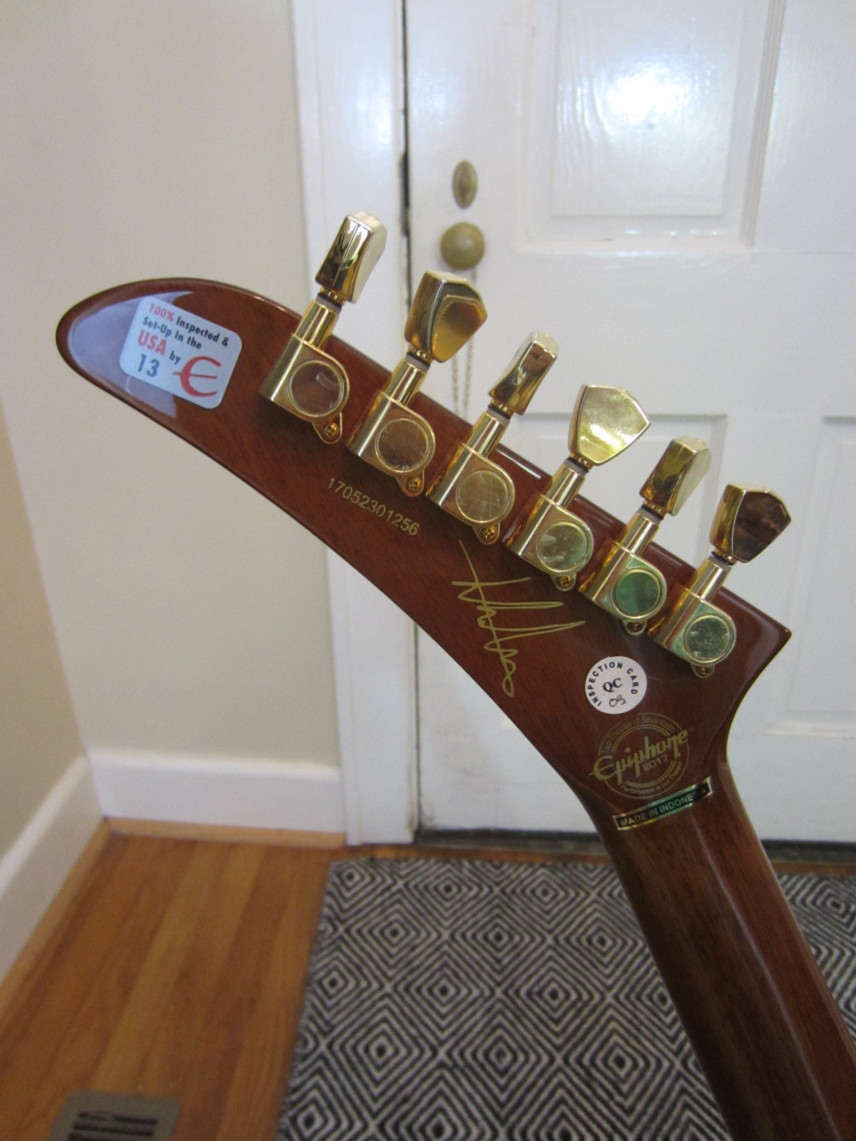 Lil' Huddy's Guitar Shop - Lil' Huddy's Guitar Shop