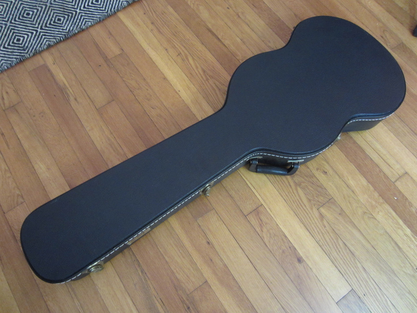 Lil' Huddy's Guitar Shop - Lil' Huddy's Guitar Shop