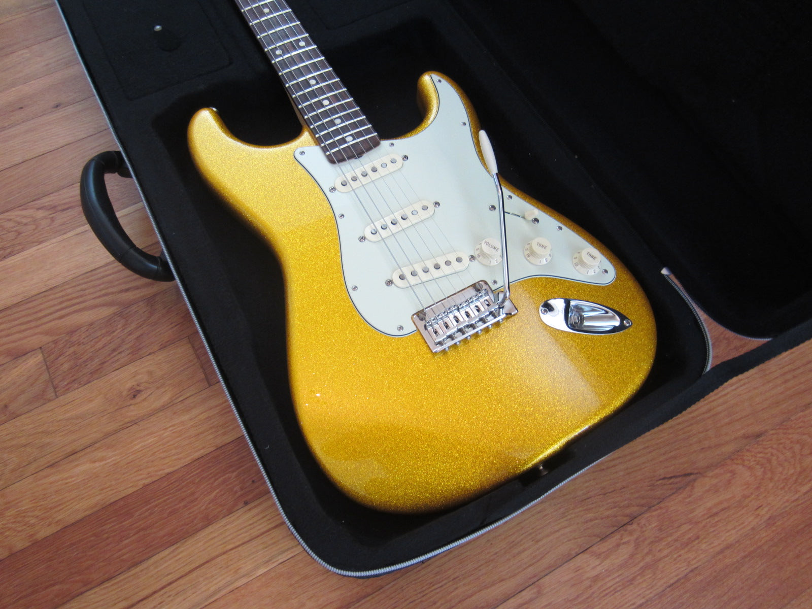Lil' Huddy's Guitar Shop - Lil' Huddy's Guitar Shop
