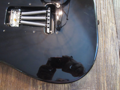 Lil' Huddy's Guitar Shop - Lil' Huddy's Guitar Shop