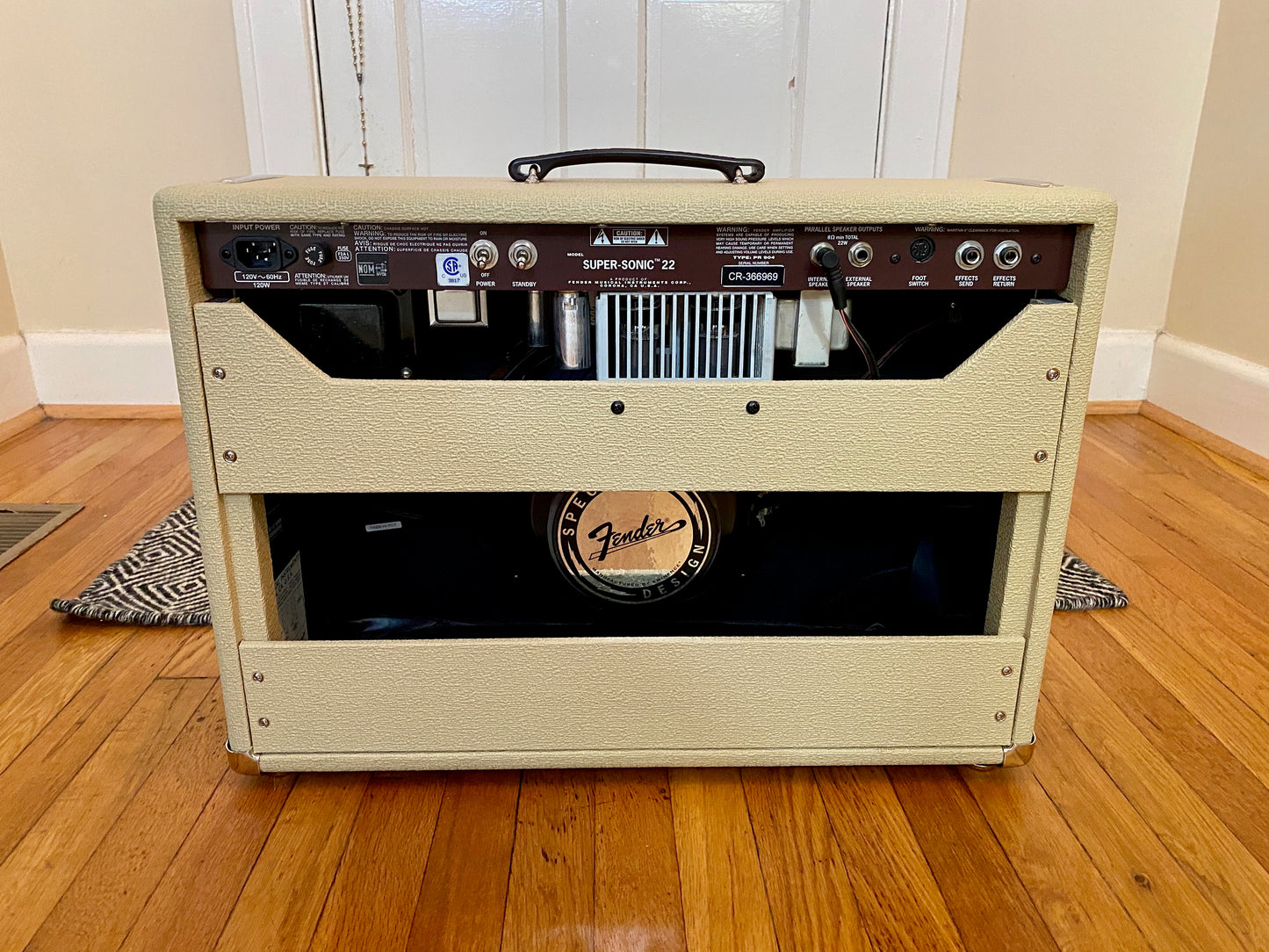 Fender Super Sonic 22 1 x 12 Combo | Blonde w/ Oxblood, 4-Button Footswitch, Fender Cover