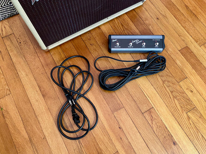 Fender Super Sonic 22 1 x 12 Combo | Blonde w/ Oxblood, 4-Button Footswitch, Fender Cover