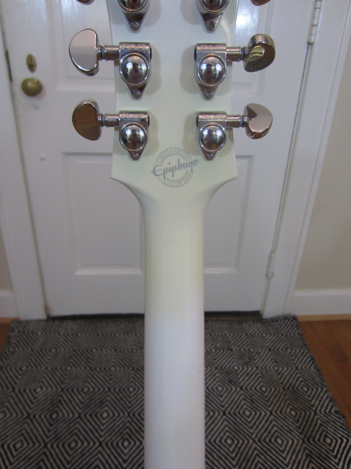 Lil' Huddy's Guitar Shop - Lil' Huddy's Guitar Shop