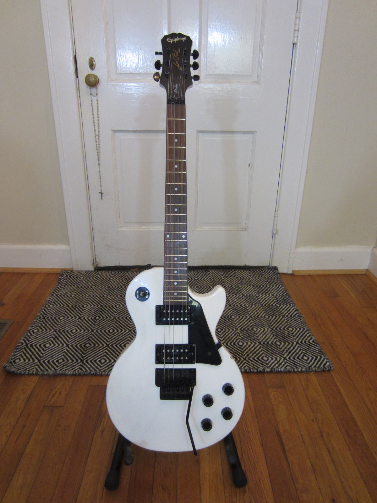 Lil' Huddy's Guitar Shop - Lil' Huddy's Guitar Shop