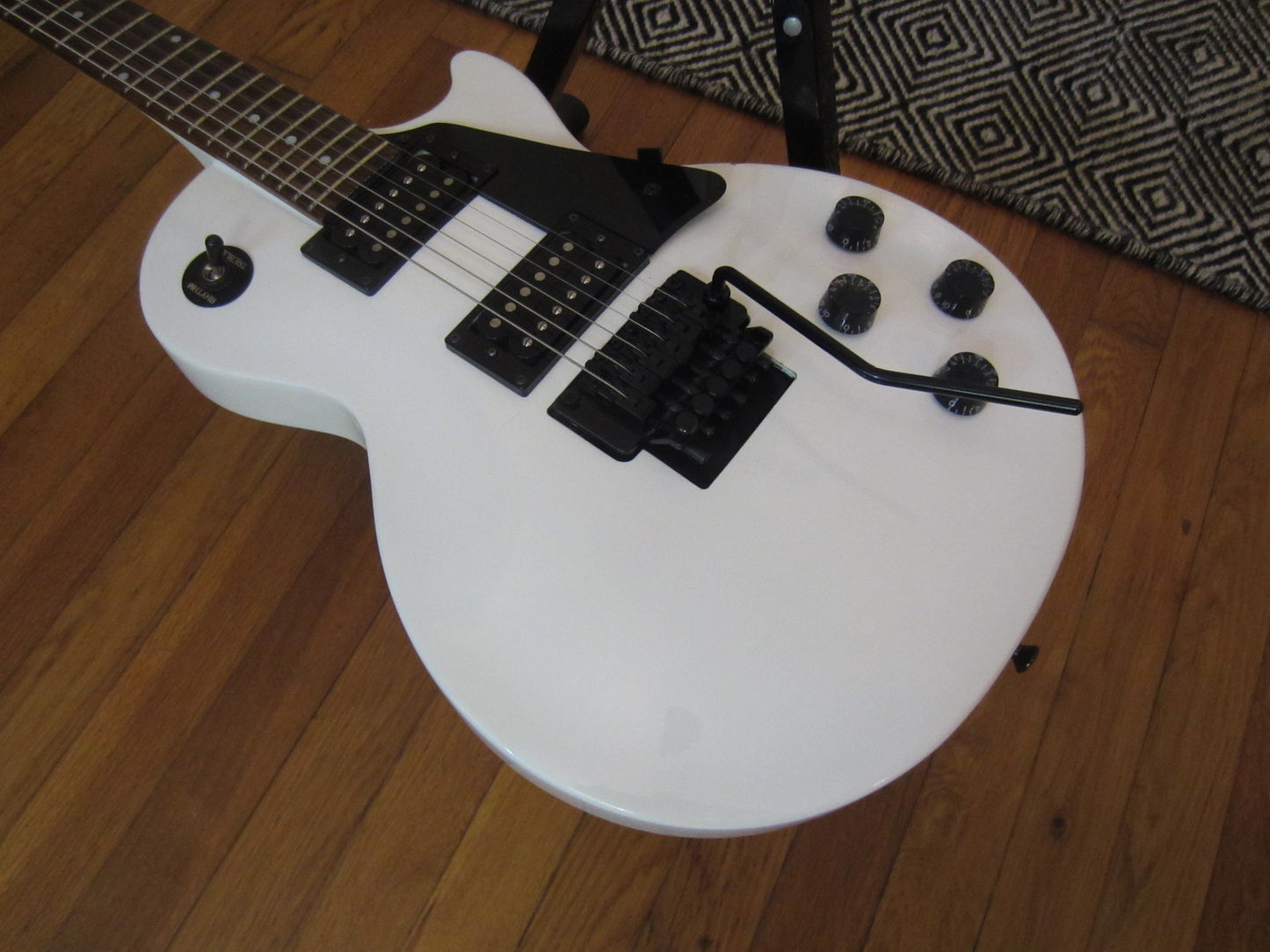 Lil' Huddy's Guitar Shop - Lil' Huddy's Guitar Shop