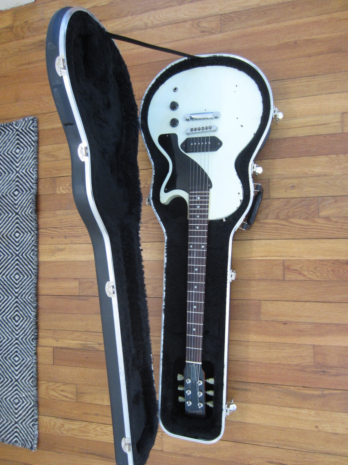 Lil' Huddy's Guitar Shop - Lil' Huddy's Guitar Shop