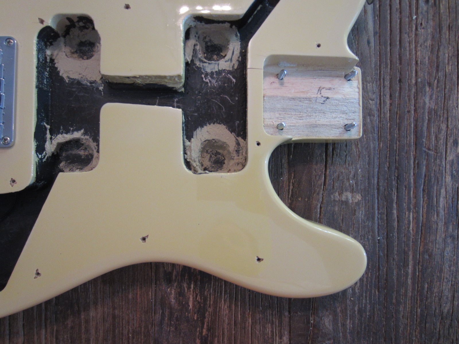 Lil' Huddy's Guitar Shop - Lil' Huddy's Guitar Shop