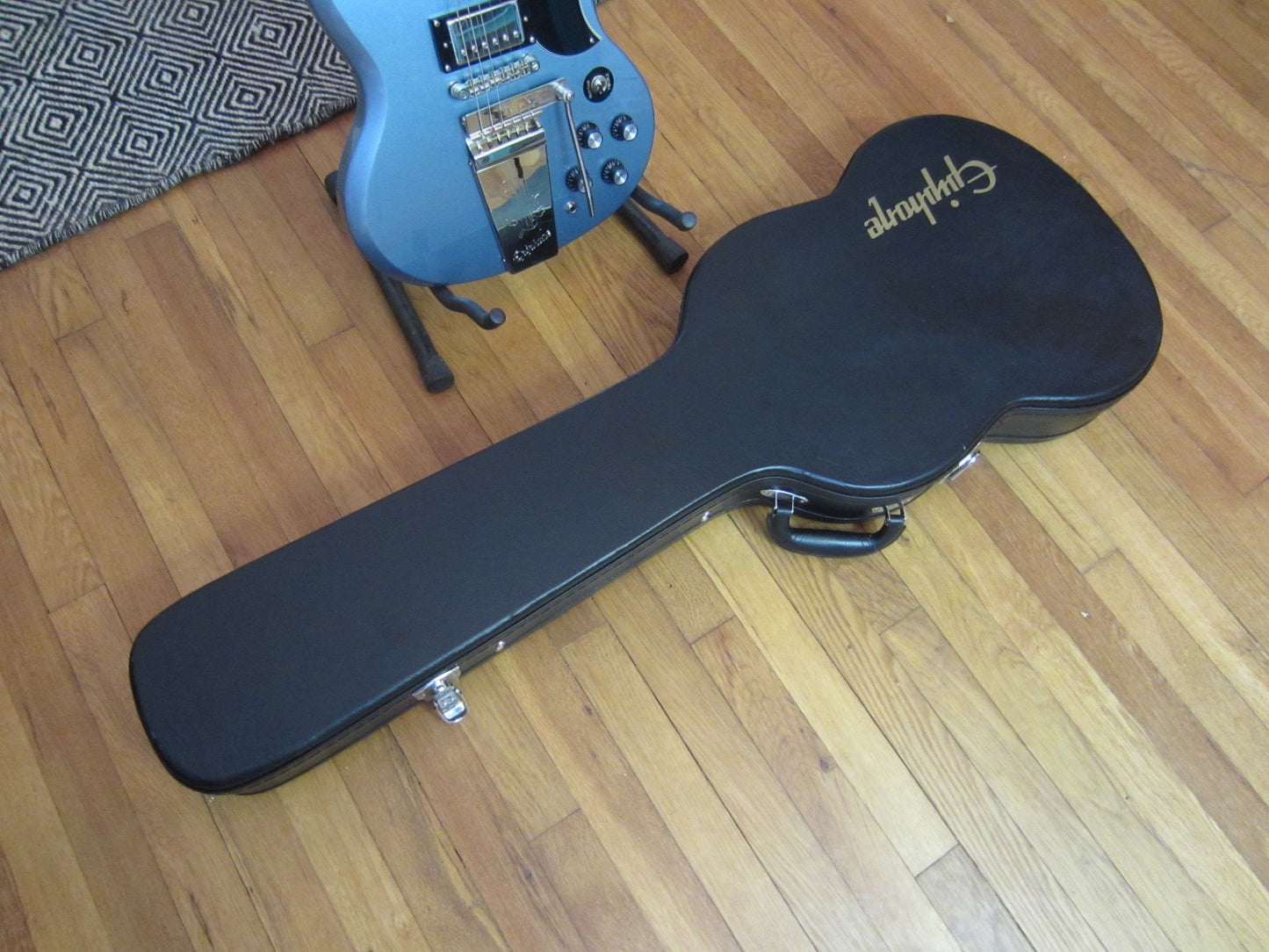 Lil' Huddy's Guitar Shop - Lil' Huddy's Guitar Shop