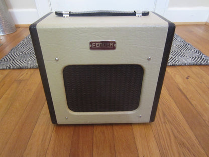 Lil' Huddy's Guitar Shop - Lil' Huddy's Guitar Shop