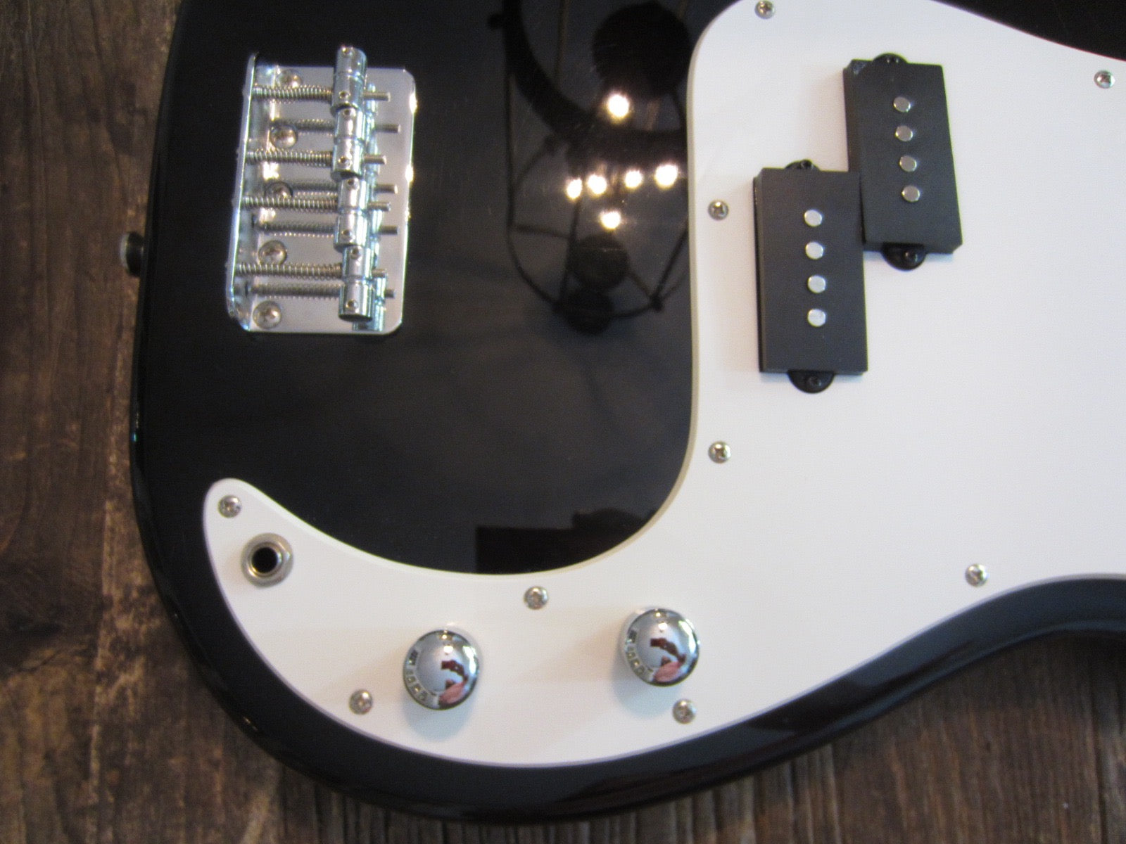 Lil' Huddy's Guitar Shop - Lil' Huddy's Guitar Shop