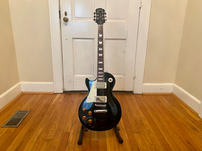 Left-Handed | 2005 Les Paul Standard | Ebony w/ Hard Case