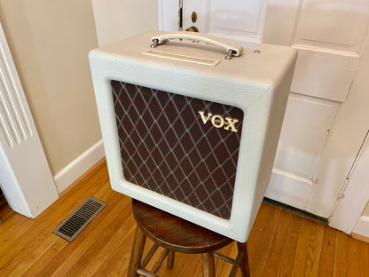 Vox AC4TV 1x10 Combo Amplifier | Single Ended EL84, 4/1/.25 Watt Output Switch